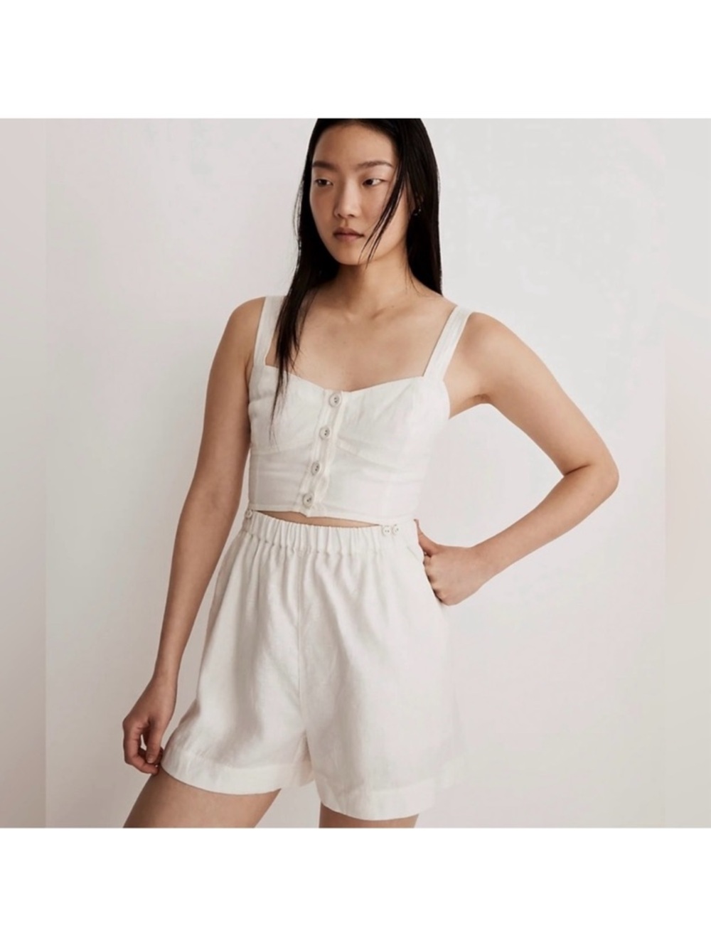 Madewell Modular Sleeveless
Romper Beige Size 00 NWT
NL093